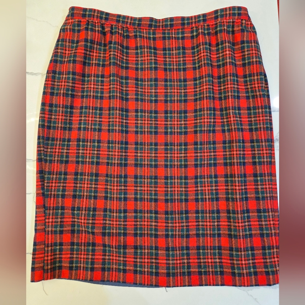 Vtg Pendleton 100% Virgin Wool Tartan Plaid Pencil Skirt. Made In USA